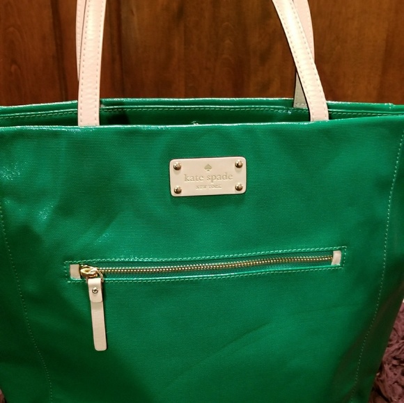 Kate Spade Handbags - Kate Spade green tote